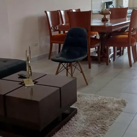 Nuevo Y Exclusivo Departamento De 2 Habitaciones Loja Exterior photo